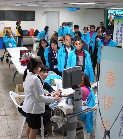 민트병원 의료봉사11.jpg