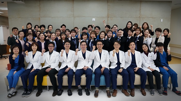 민트병원_문정동 확장이전_화이팅(축소사진).jpg